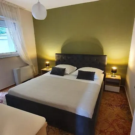 Aya - With Sauna And Outdoor Swimming Pool *