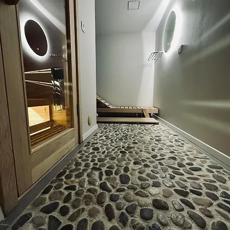 Aya - With Sauna And Outdoor Swimming Pool *