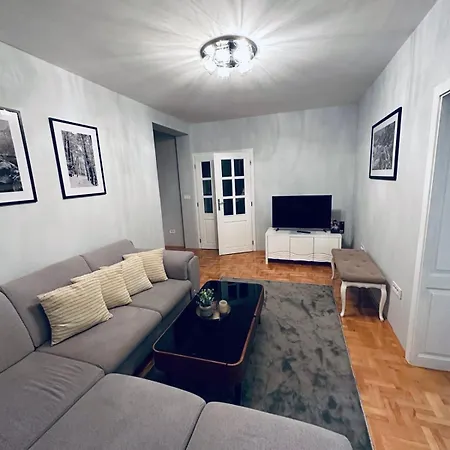 Aya - With Sauna And Outdoor Swimming Pool Apartment