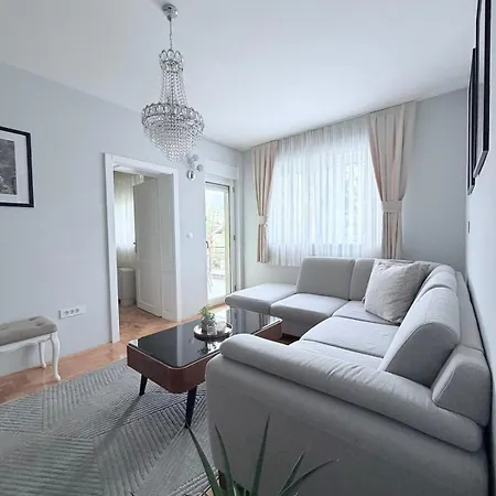 Daire Aya - With Sauna And Outdoor Swimming Pool