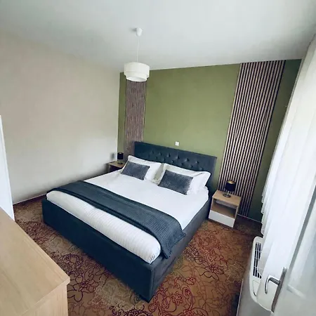 Aya - With Sauna And Outdoor Swimming Pool *