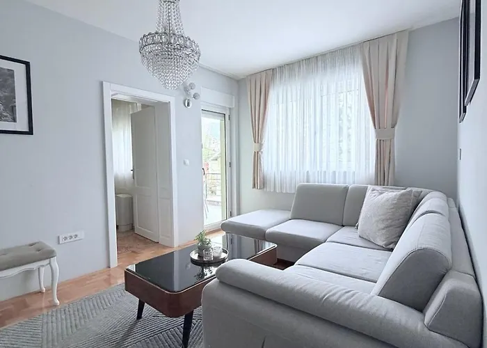 Daire Aya - With Sauna And Outdoor Swimming Pool