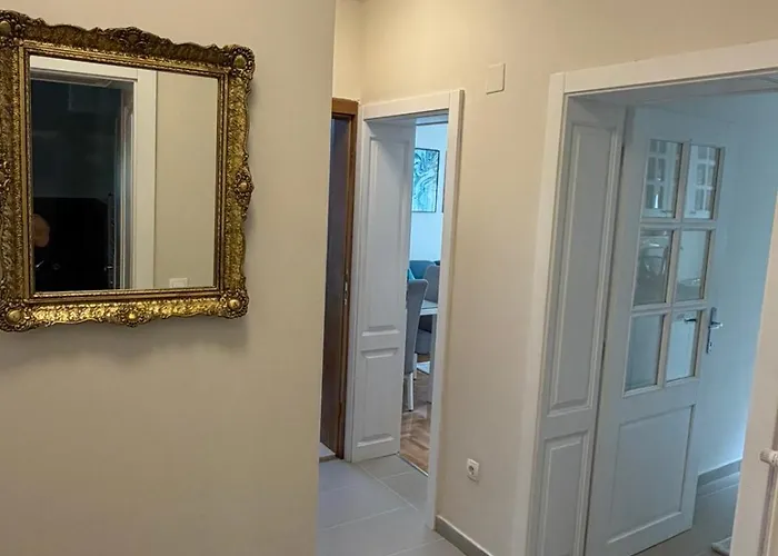 Aya - With Sauna And Outdoor Swimming Pool *